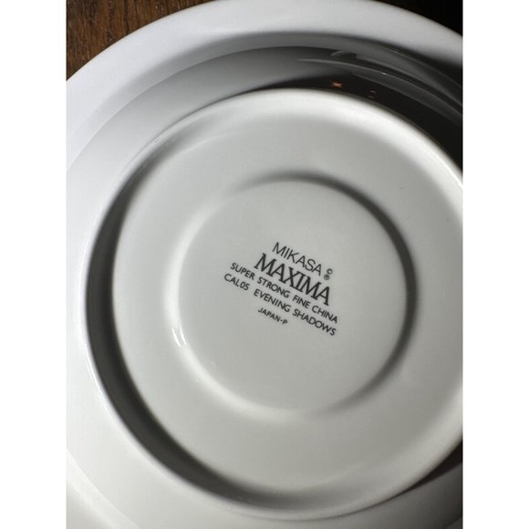 Vintage rare find MIKASA Maxima cup and saucer sets - Picture 6 of 6